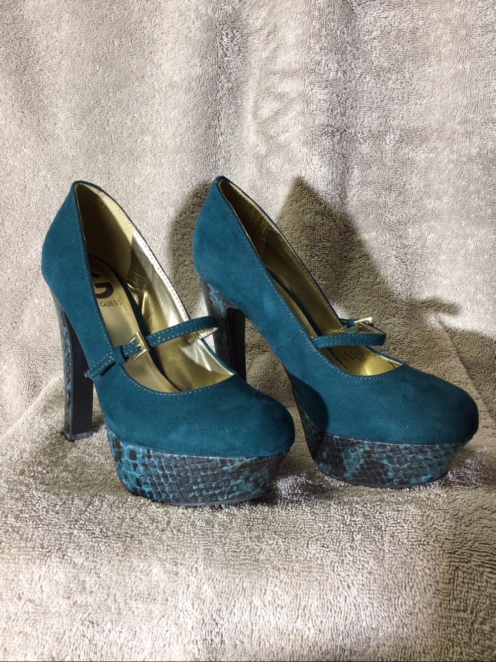 Vintage G by Guess Teal Platform Mary Jane Heels, Snakeskin Print, Nwot